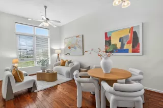 Photo #4: ML82044205 Listing 