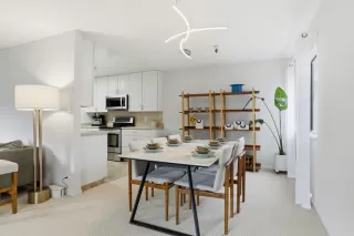 Photo #5: ML82044229 Listing 