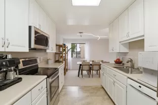 Photo #6: ML82044229 Listing 