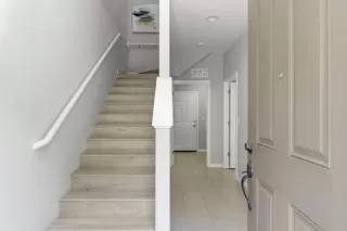 Photo #5: ML82044242 Listing 