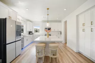 Photo #1: ML82044262 Listing 