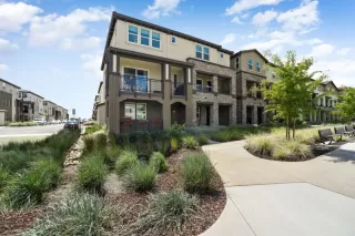 Photo #2: ML82044262 Listing 