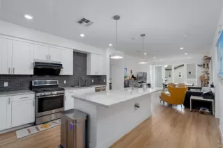 Photo #6: ML82044264 Listing 