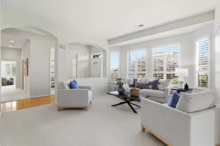 Photo #5: ML82044298 Listing 