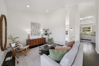 Photo #2: ML82044317 Listing 