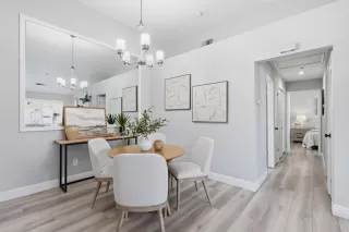 Photo #5: ML82044402 Listing 