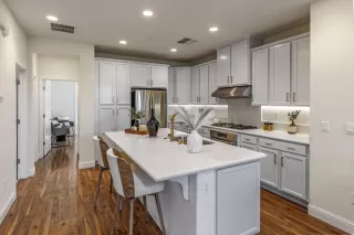 Photo #6: ML82044440 Listing 