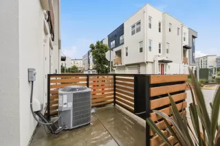 Photo #5: ML82044458 Listing 