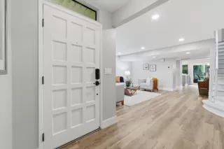 Photo #4: ML82044460 Listing 