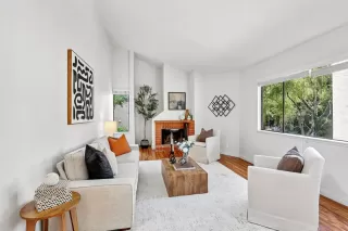 Photo #4: ML82044466 Listing 