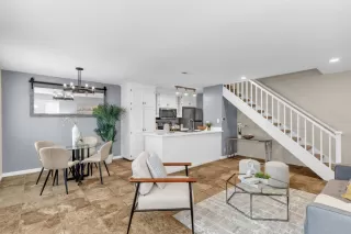 Photo #4: ML82044525 Listing 