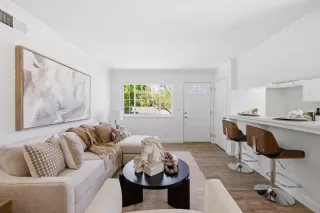 Photo #6: ML82044526 Listing 