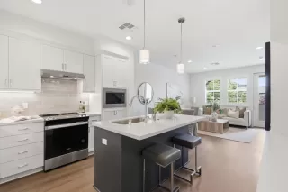 Photo #3: ML82044532 Listing 