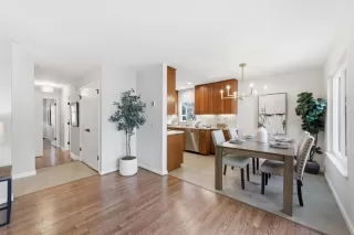 Photo #5: ML82044557 Listing 