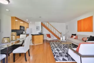 Photo #4: ML82044561 Listing 