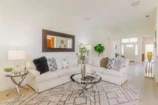 Photo #4: ML82044577 Listing 