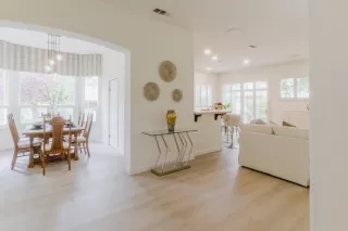 Photo #5: ML82044577 Listing 