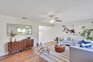 Photo #3: ML82044581 Listing 