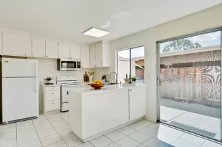 Photo #5: ML82044581 Listing 