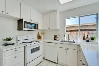 Photo #6: ML82044581 Listing 