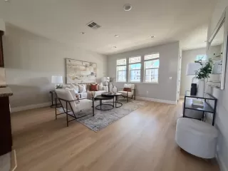 Photo #4: ML82044584 Listing 