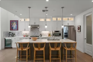 Photo #2: ML82044763 Listing 