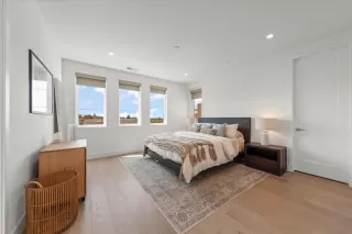 Photo #5: ML82044763 Listing 