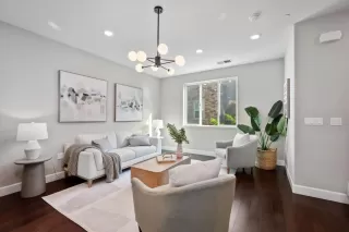 Photo #1: ML82044892 Listing 