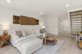 Photo #6: ML82044899 Listing 