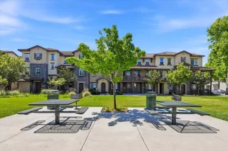 Photo #5: ML82044942 Listing 