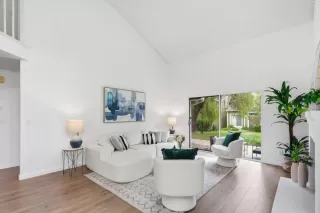 Photo #6: ML82044972 Listing 