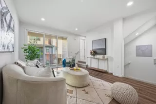 Photo #3: ML82044988 Listing 