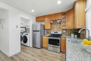 Photo #6: ML82045006 Listing 