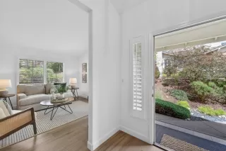 Photo #5: ML82045015 Listing 