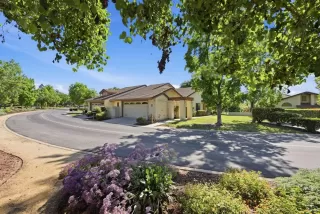 Photo #2: ML82045022 Listing 