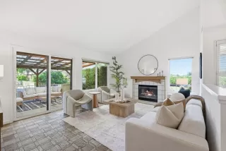 Photo #6: ML82045022 Listing 