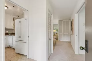 Photo #4: ML82045049 Listing 