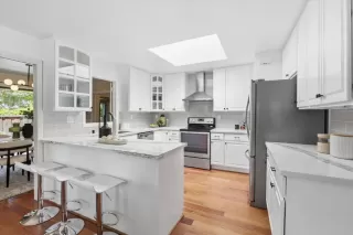 Photo #3: ML82045062 Listing 