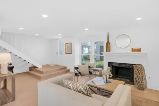 Photo #5: ML82045077 Listing 