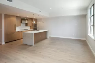 Photo #5: ML82045178 Listing 