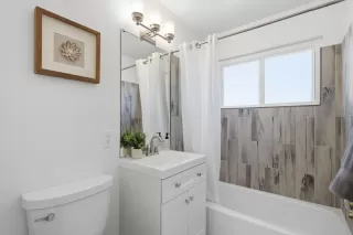 Photo #5: ML82045585 Listing 