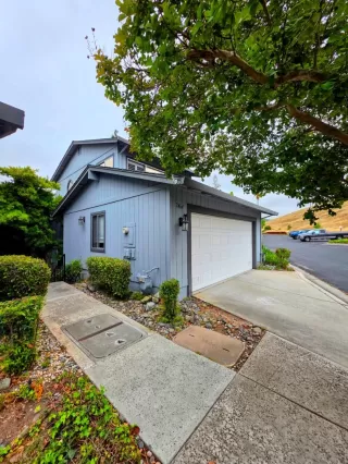 Photo #4: ML82045794 Listing 