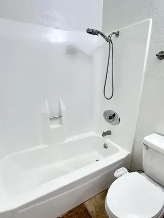 Photo #5: ML82046118 Listing