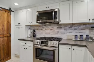 Photo #4: ML82047059 Listing