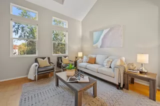 Photo #4: ML82047245 Listing 