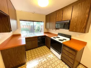 Photo #5: ML82047341 Listing 