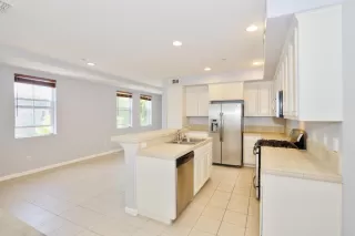 Photo #2: ML82047783 Listing 