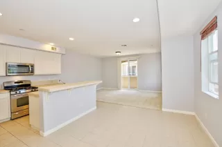 Photo #6: ML82047783 Listing 