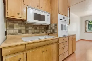 Photo #5: ML82048884 Listing