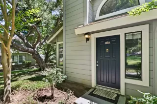 Photo #2: ML82049534 Listing 